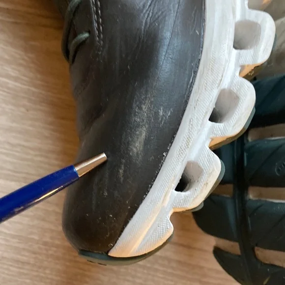 On Running cloud Hi Fir-Umber 9 waterproof Athletic Shoes - Picture 15 of 16